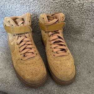 Suedes Nike Air Force 1 mid youth 4 in Tan